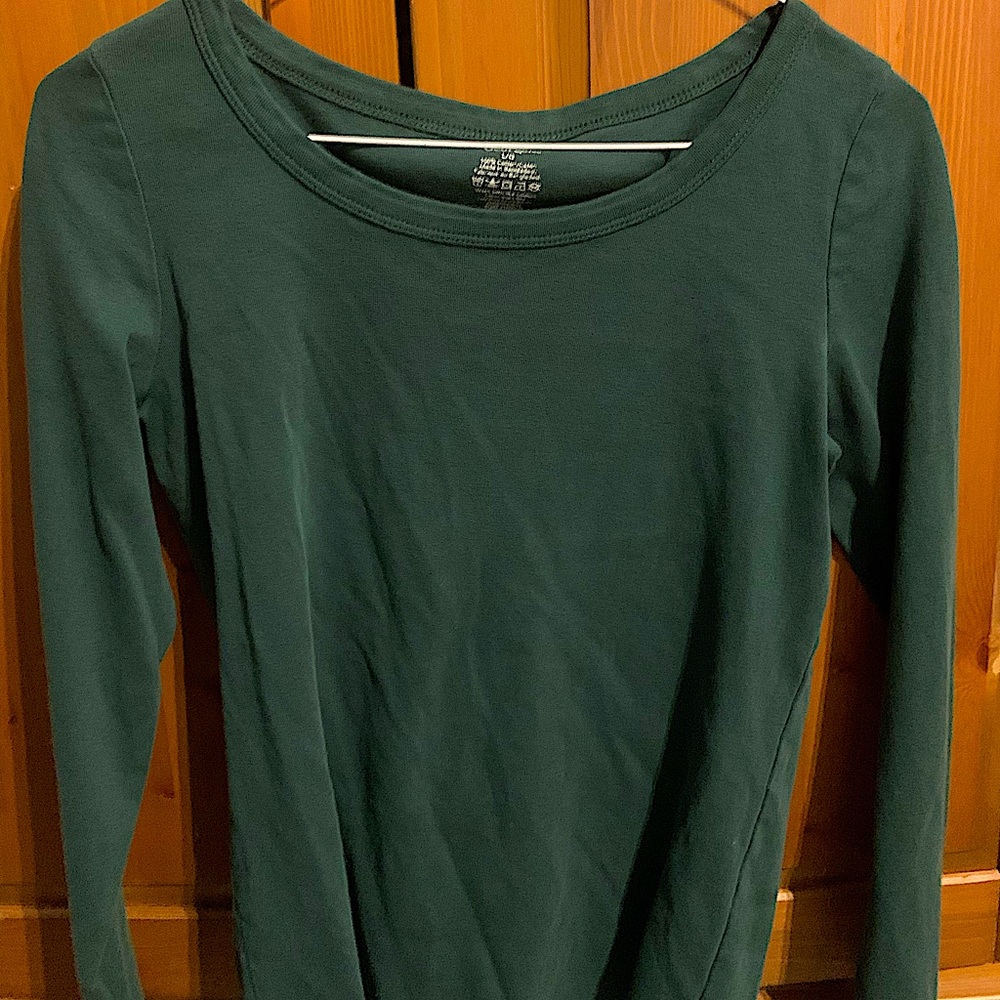 basic dark green long sleeve